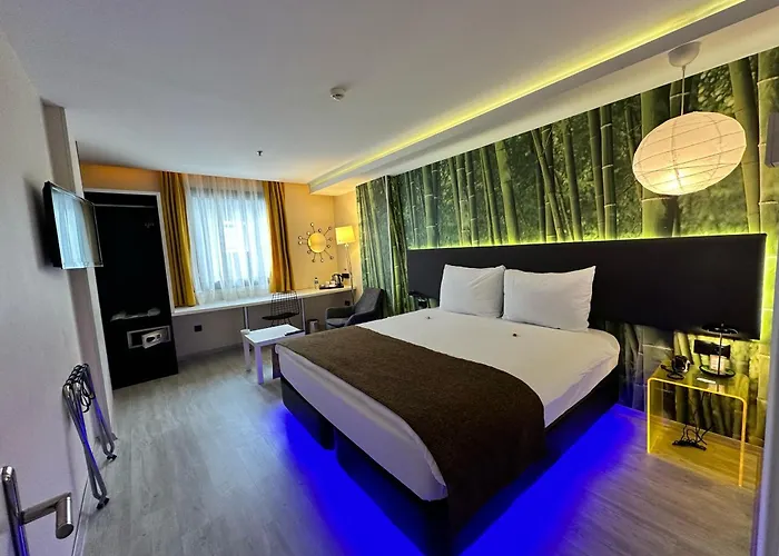 Tempo Suites Airport